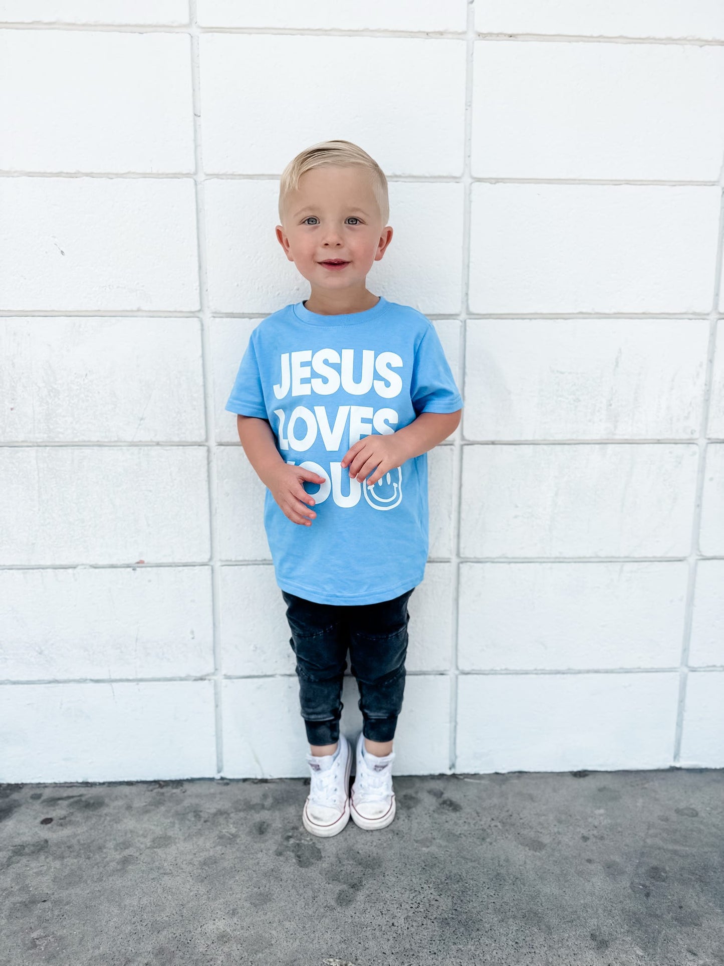 Jesus loves you tee