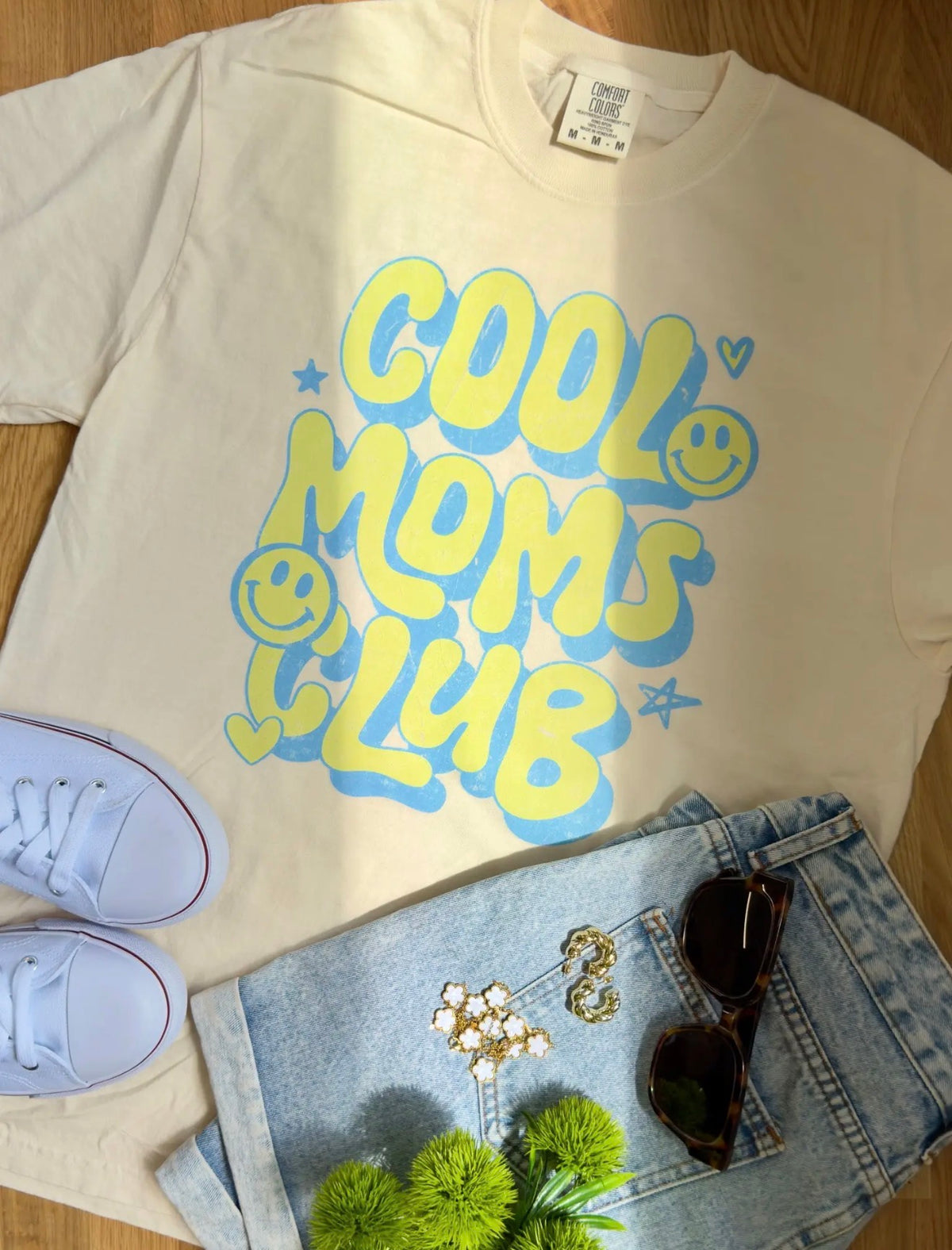 Cool Moms Club Tee