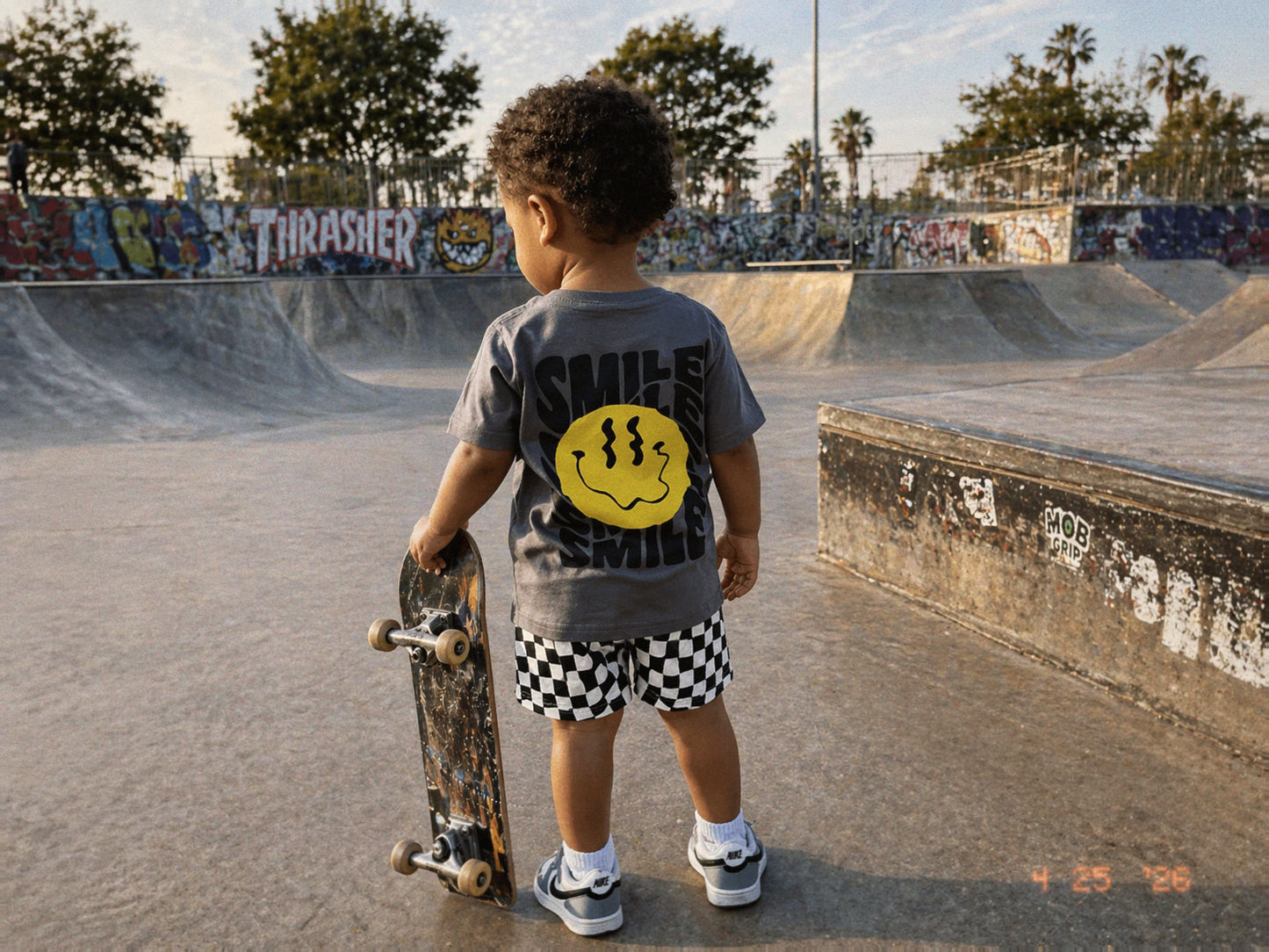 Smile & Wave Tee