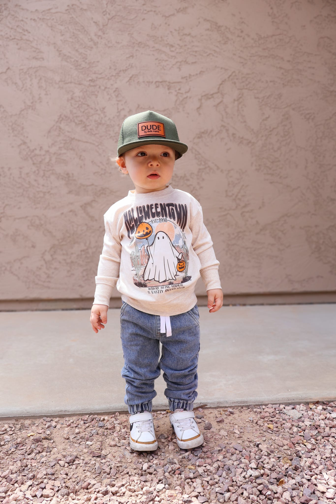 Halloweentown bubble tee | Crewneck