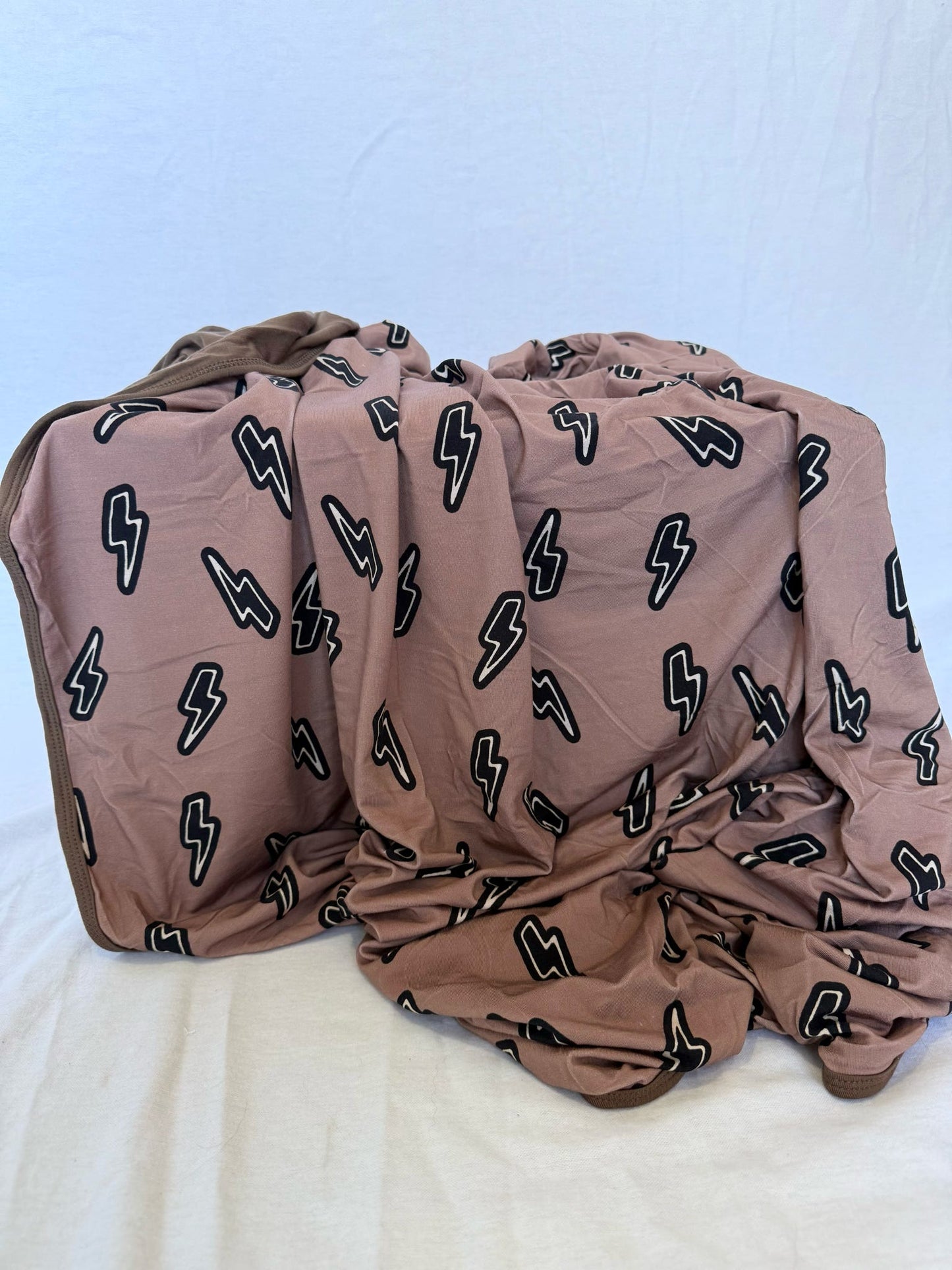 Bamboo Blanket | Mocha Bolts